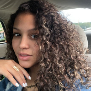 Meet your Posher, Karolaynne